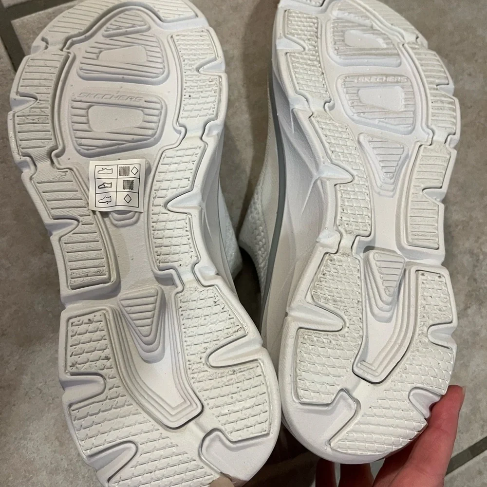 Skechers D Lux Walker 2.0 Sneakers 7